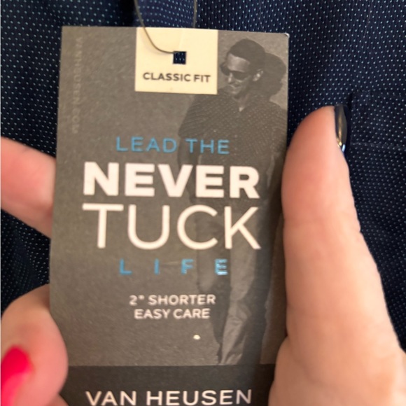 Van Heusen Never Tuck Classic Fit Button-Down Shirt XL Navy Blue NWT - Picture 5 of 5